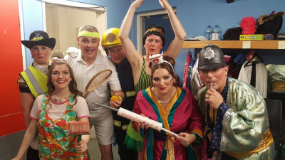 Backstage antics during Aladdin, 2018